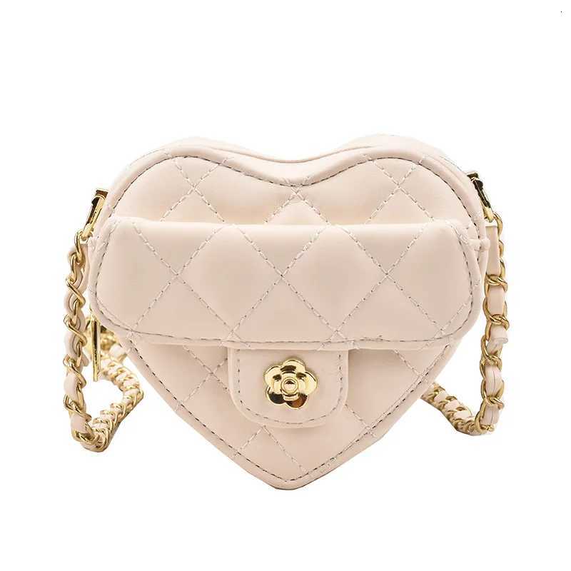 Faionable Chain Shoulder Bag Womens 2025 Trendy Crossbody Love Heart Bag Soft PU Leather Zipper Closure Casual Sle Y250725