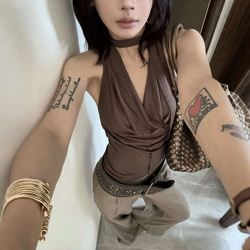 2025 Summer New Solid Color Halter Deep V Neck Waist-Cinching Slim Fit Sleeveless Elegant Versatile Women's Top 348