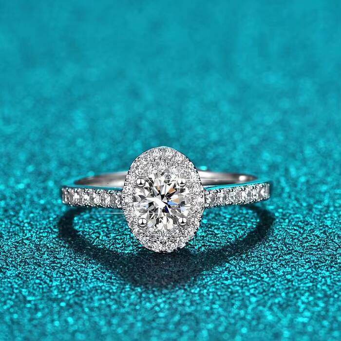 VVS1 0.5Ct Mossanite 925 Sterling Silver Jewelry Custom Oval-shaped Diamond Round Brilliant Cut Wedding Lab Grown Ring