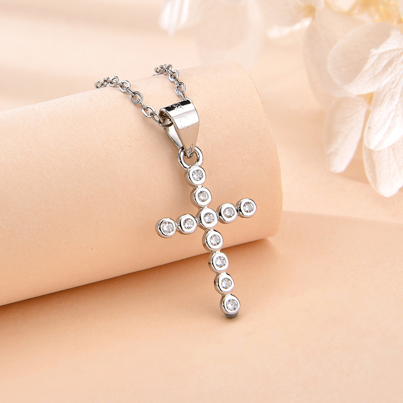 Sterling Sier Dia Necklace for Women Summer Simple Fashion High-end Cross Pendant Collarbone Chain Jewelry for Women