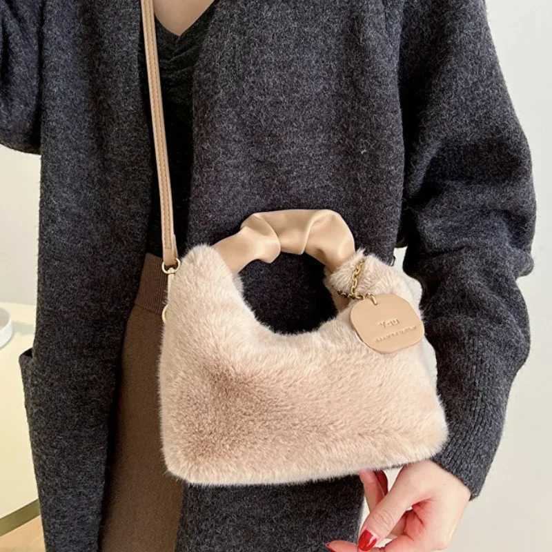 100% Faux Fur Plush Handbags Ruched Handle Small Lady Shoulder Crossbody Bag Casual Tote Half-Moon Hobos Winter Bags for Women Y250725