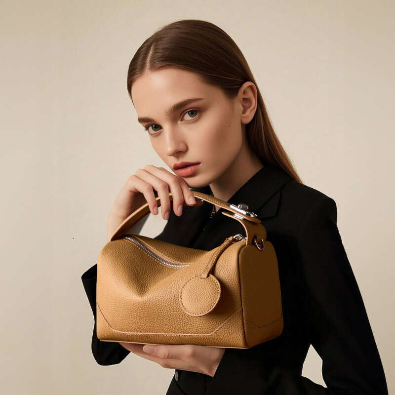 Designer bag luxury bag Top Layer Cowhide Women's Fashion Boston Versatile Trendy Handbag Crossbody Bag