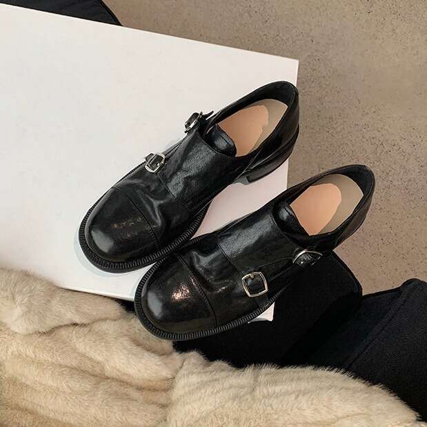 Premium Designer Leather Wrinkled Round Toe Chunky Heel Loafers British Style Height Increasing Effect Women's Winter Shoes