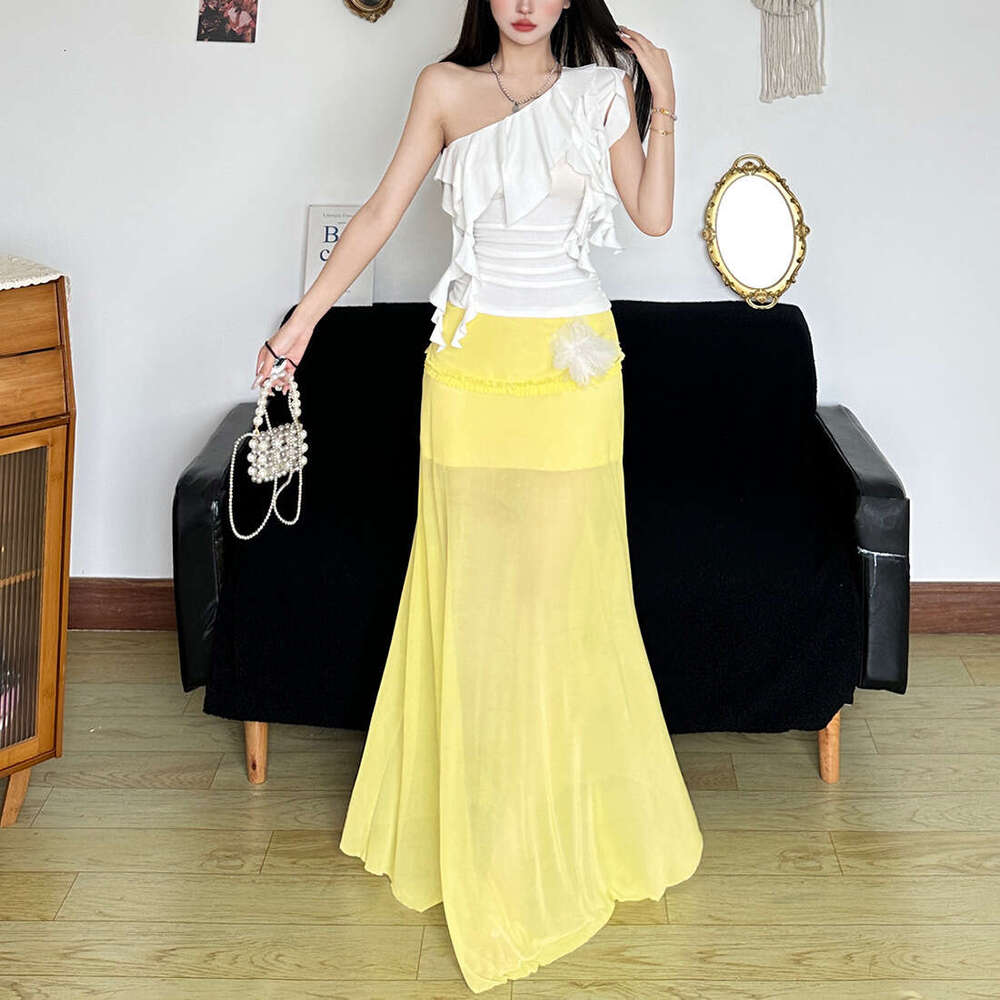2025 New Summer Asymmetrical Shoulder Lace Trim Slim Fit Versatile Top High Waist Slimming Skirt Set for Women bac