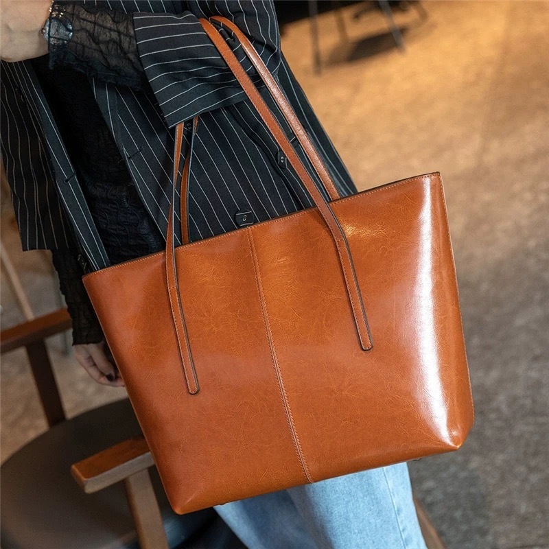 designer bag Underarm Bag for Women 2025 New Tote Bag Large Capacity Shoulder Bag Commuter Bag Genuine Leather Women Bag
