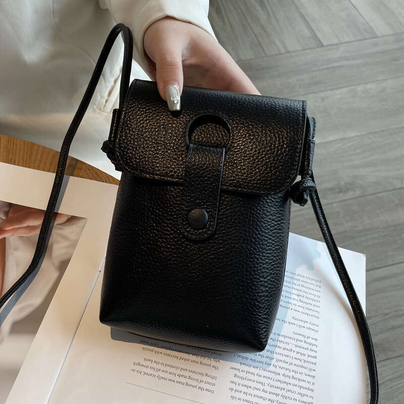 Genuine Leather Bag for Women, Crossbody, High-End Fashion, Top Layer Cowhide, Single Shoulder Small Bag, Lightweight Phone Pouch, Simple Design