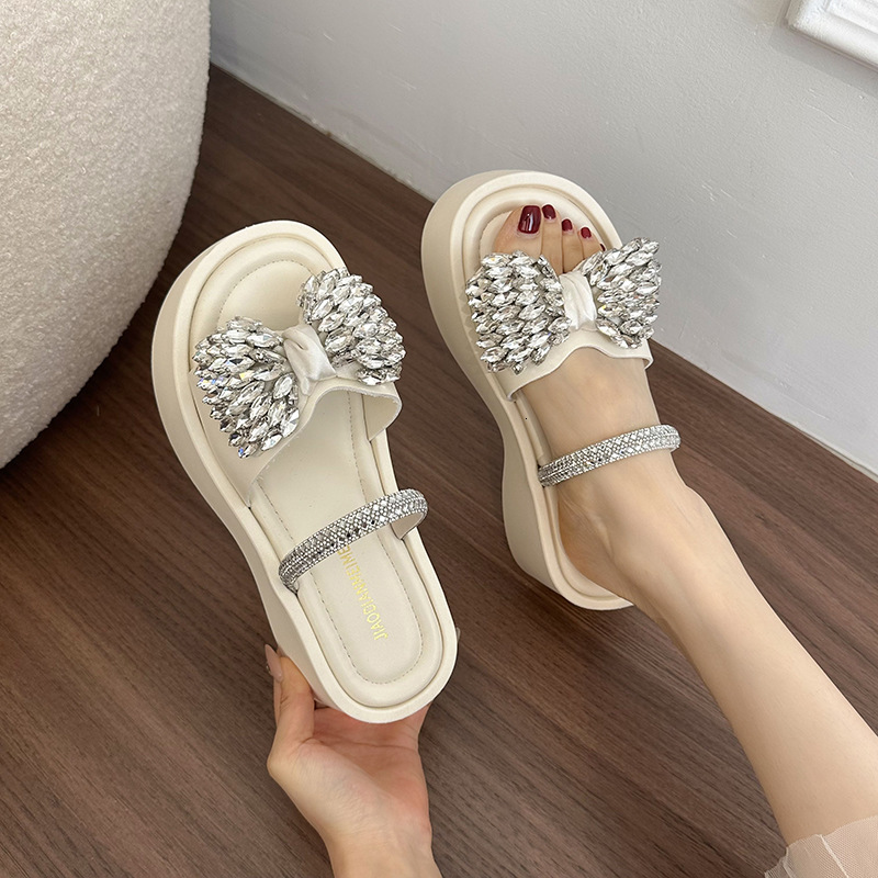 Ddmysports Rhinestone Thick Soled Slippers For Women New Summer Fashionable Outdoor Wear With Skirts Versatile Soft Sole Comfortable Beach Sandals Out
