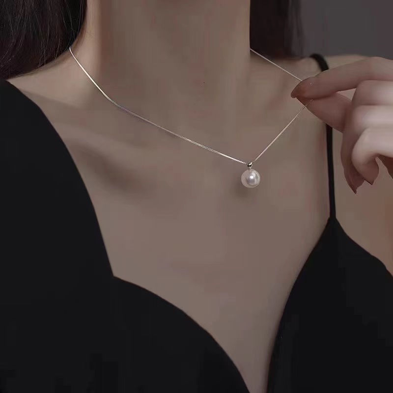 Single Round Bead Necklace for Women, Simple and Luxurious, Niche 2024 New Summer Collarbone Chain, High-End Neck Chain Trend Jewelry for Women