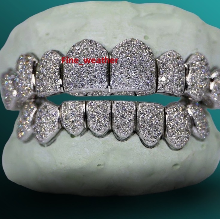 Premium Quality Most Expensive Silver Teeth Studded Moissanite Diamond Teeth Available at Affordable Price Grillz