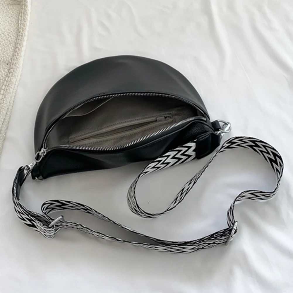 2024 Casual Ch Bag For Women Large Leather Travel Crossbody Bag Ladies Half Moon Belt Bag Banana Bag Fem Street Fanny Pack Y250724