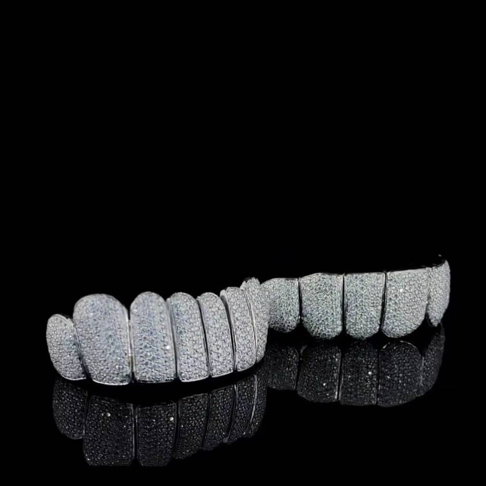 Best Quality 18K Gold Fully Iced Out Teeth Grillz Hip Hop Style with Freshwater Pearl Moissanite Diamond Teeth Grinder
