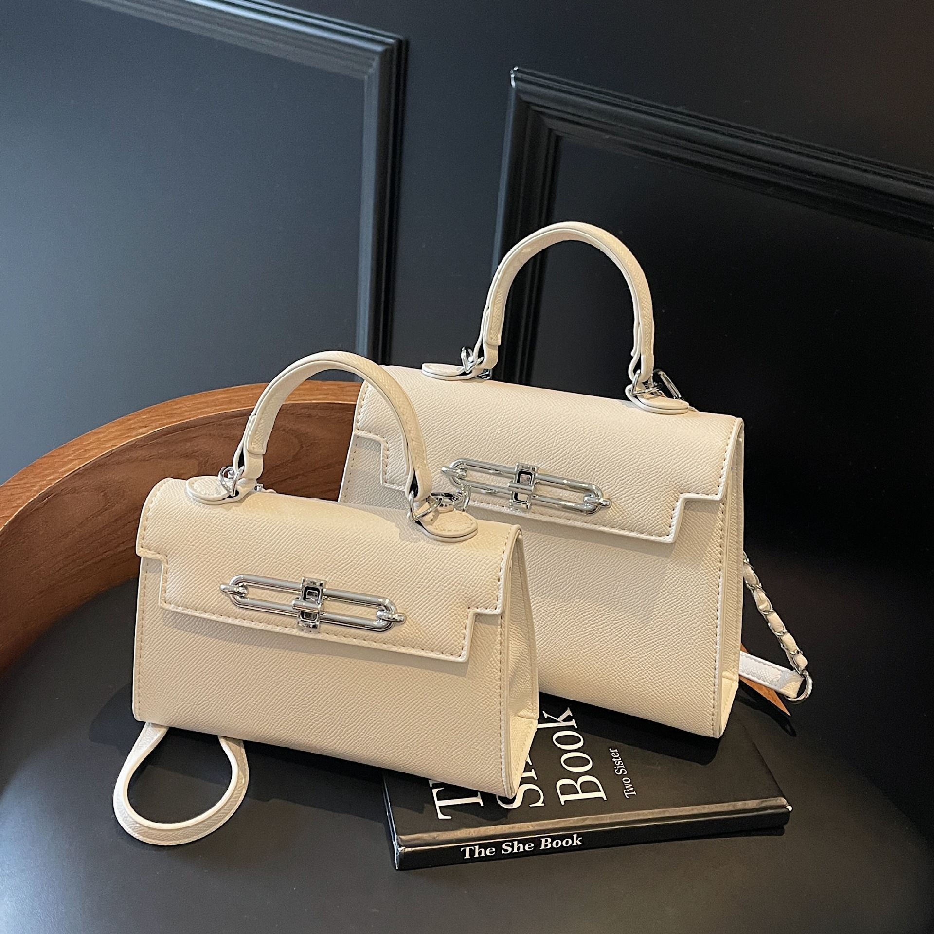 2025 Summer New Women's Shoulder Bag Mini Niche Design Handbag Mini Handheld Summer New Women's Crossbody women's Bag Summer New Design