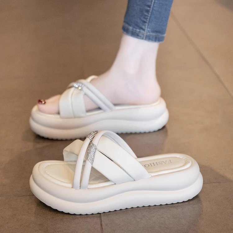 Women's Summer 2025 New Trendy Soft Non-Slip One-Strap Platform Thick Sole Fashion Beach Sandals for Women ddmythur