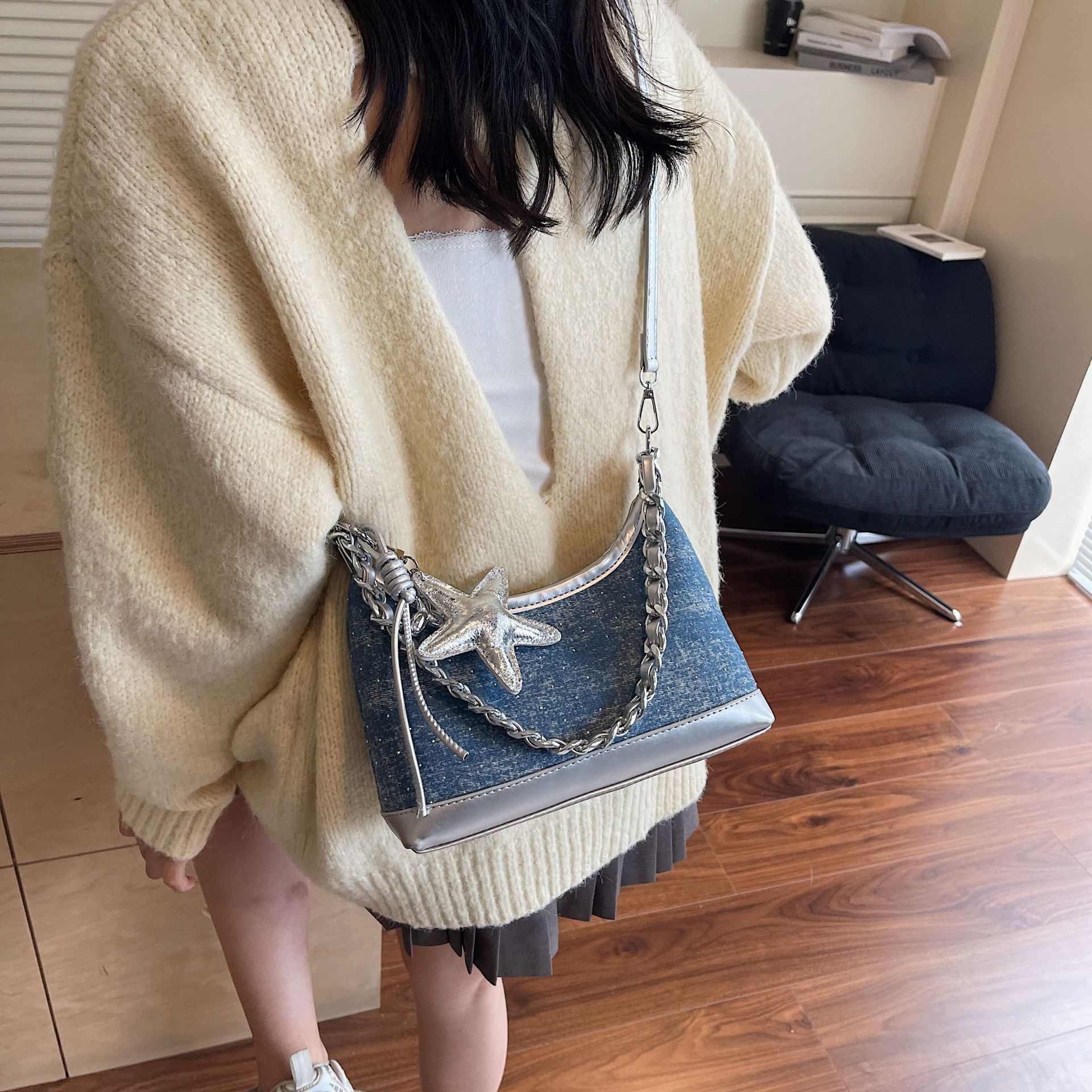 Summer 2025 New Women's Crossbody Bag Fashionable Color Block Denim Dumpling Bag Fashionable Summer New Women's Shoulder Bag New Designer Ba