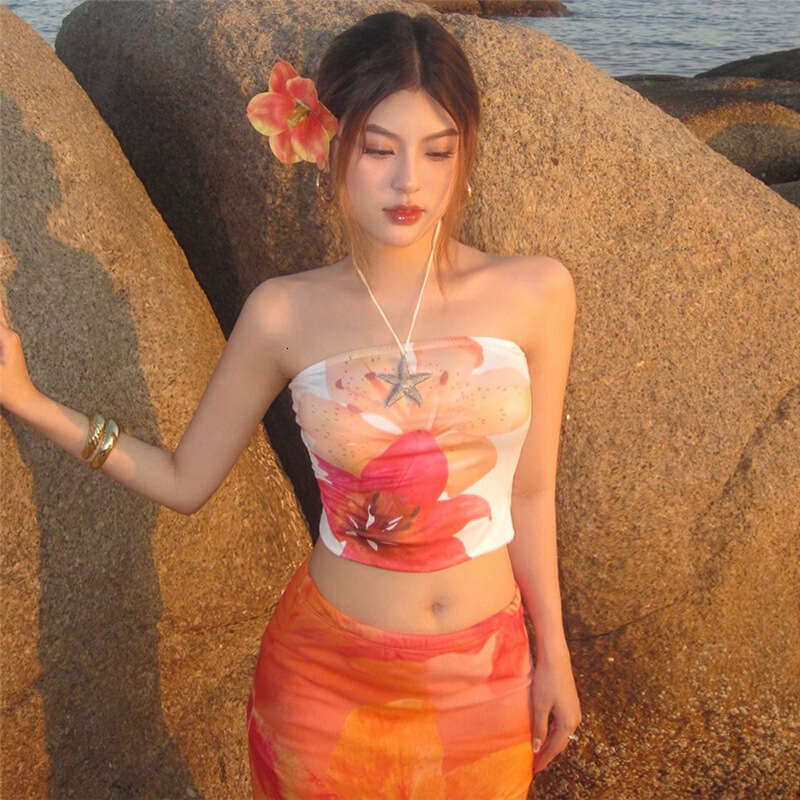 2025 Summer INS Style Slim Fit Versatile Printed Sleeveless Backless Sexy Tube Top for Women f10