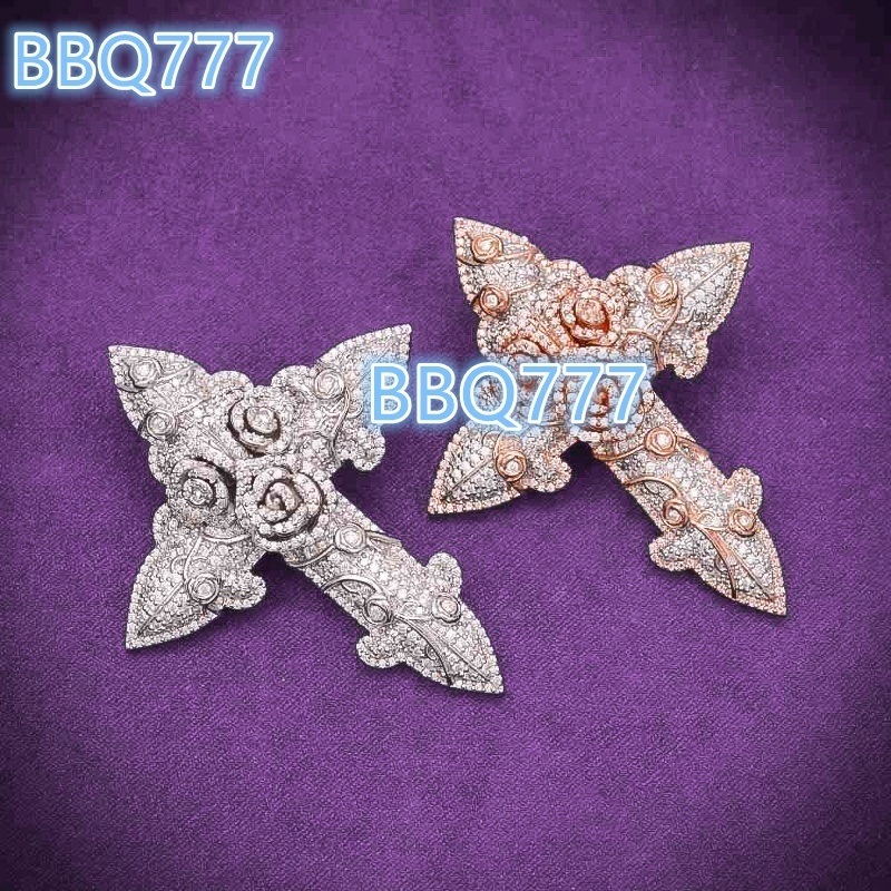 GRA D Color Moissanite Iced Out Mens Cluster Flower Rose Cross Pendant With 925 Sterling Silver Pass Diamond Tester