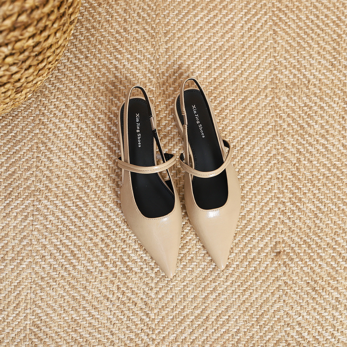 238-3 Simple Versatile Pointed Toe Flat 2024 New Style One Strap Backless Low Heel Women's Shoes ddmythur