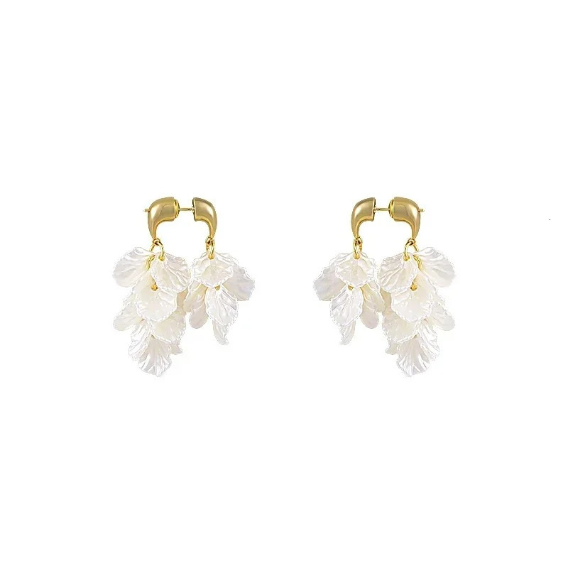 Korea n Fashion Jewelry Resin Shell Fringe Front and Back Earrings Elegant Women Beach Party Accessories 250715