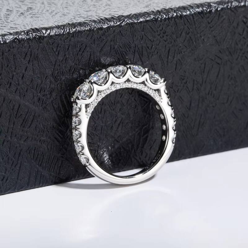 S925 Silver Five Stone Moissanite Ring Niche and Personalized Jewelry