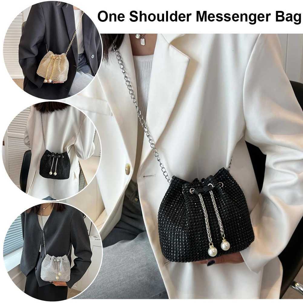 Women Chain Crossbody Bag Solid Color Rhinestone Glittering Satchel Bag Drawstring Shiny Sling Purse Dinner Party Bag Y250725