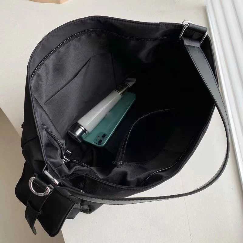 Female Stylish Black Hobo Handbag Large Capacity Shoulder Bags Ladies Soft PU Leather Messenger Bags Women Shopper Bag Y250725