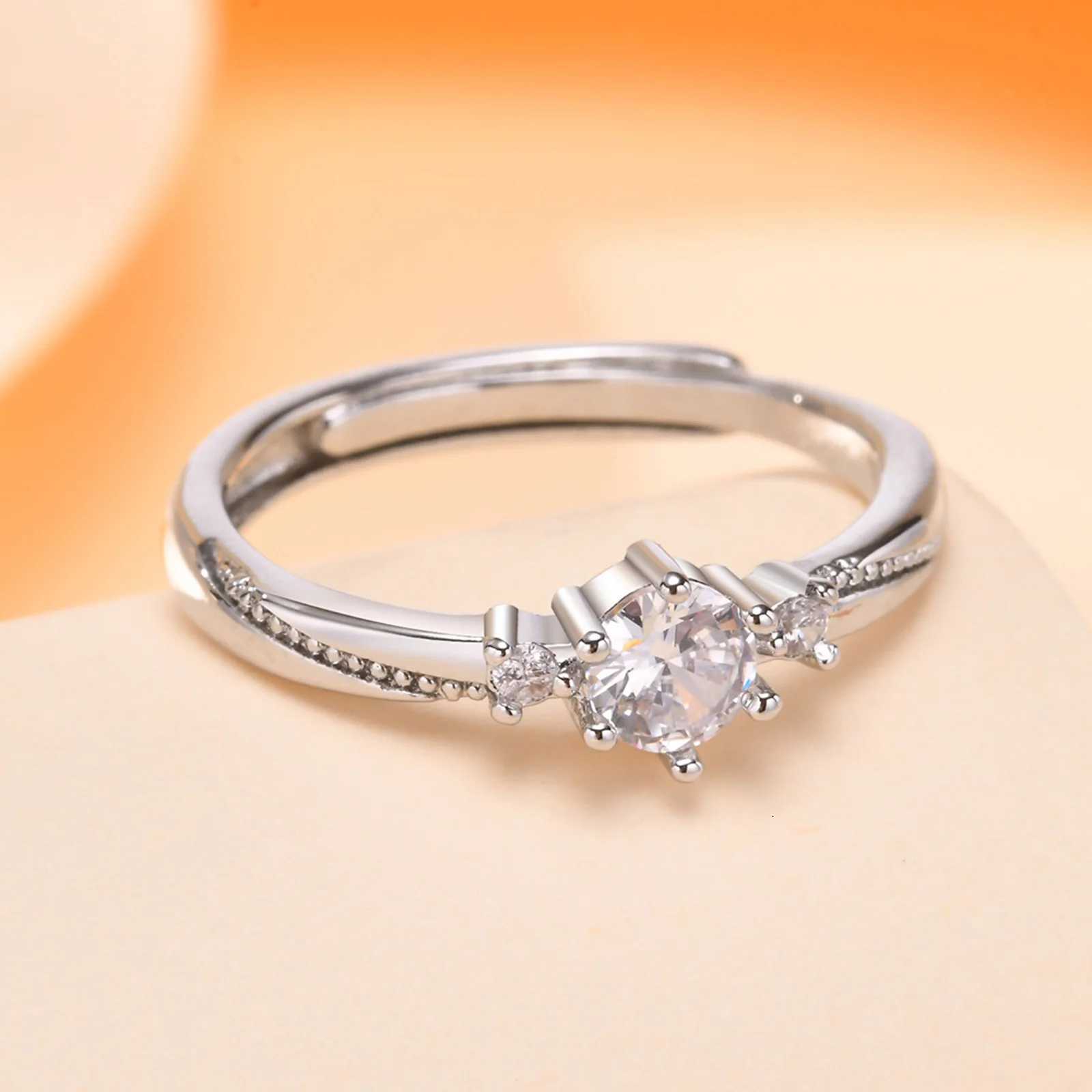 Vnox Womens Card Ring Bridal Card Wedding Ring Bling AAA CZ Stone Finger Band Promised Engagement Anniversary Gift W250417