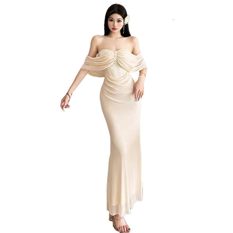 2025 Summer New French Style Off-Shoulder Slim Fit Elegant Waist-Cinching Sleeveless Tube Top Long Dress for Women 21d