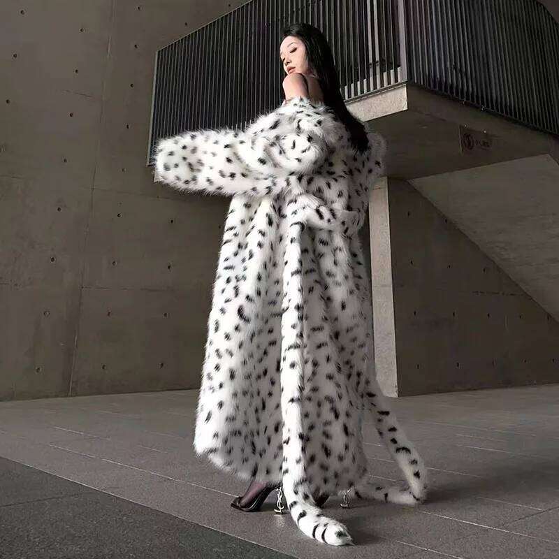 Faux 2025 Winter Warm Fashion High Quality Temperament Long Sleeve Women Fur Coat Female Overcoat