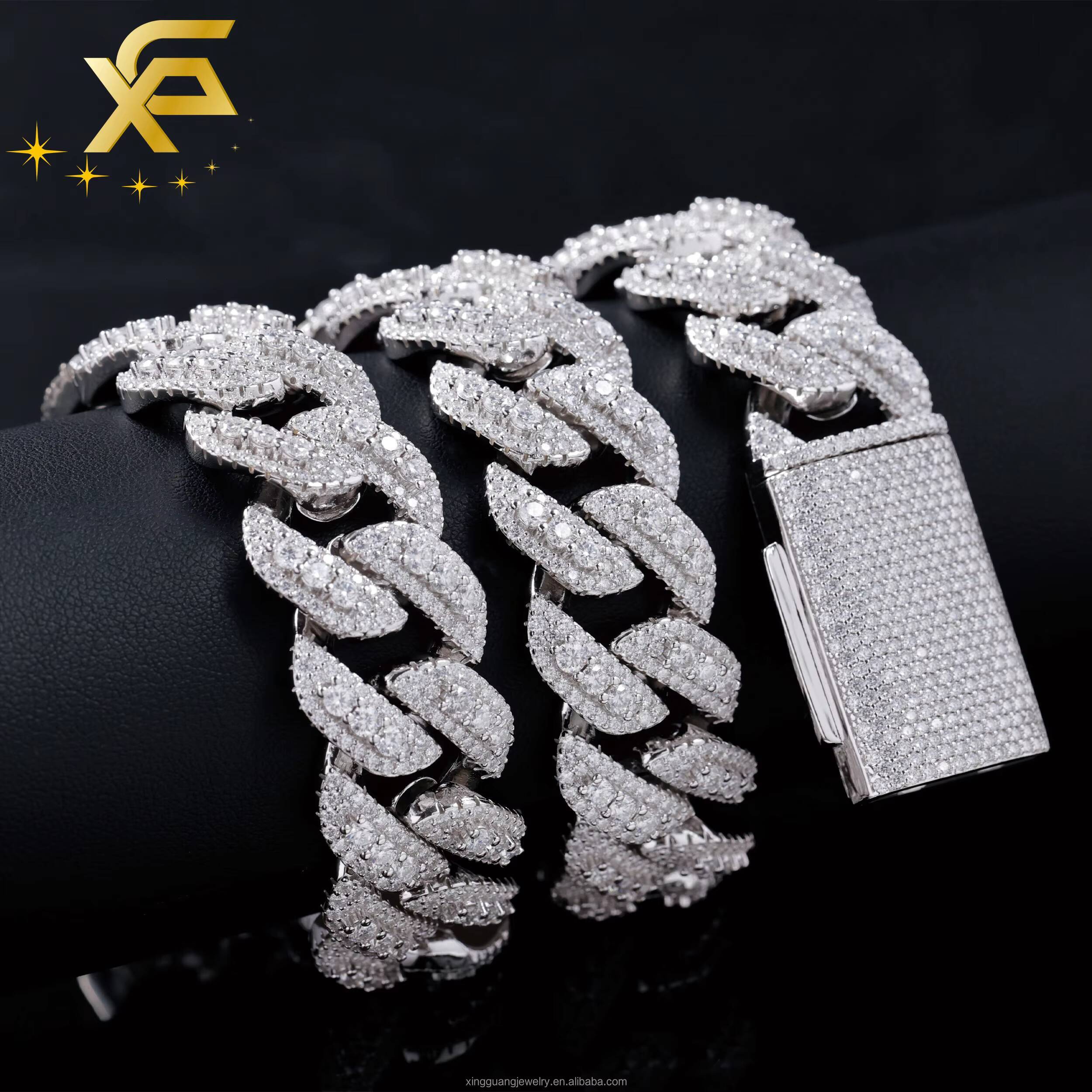 Large Size 20-22MM Full Ice Out Raise Moissanite in the Middle 18K Gold Plated VVS Diamond Silver Cuban Link Chain Necklace