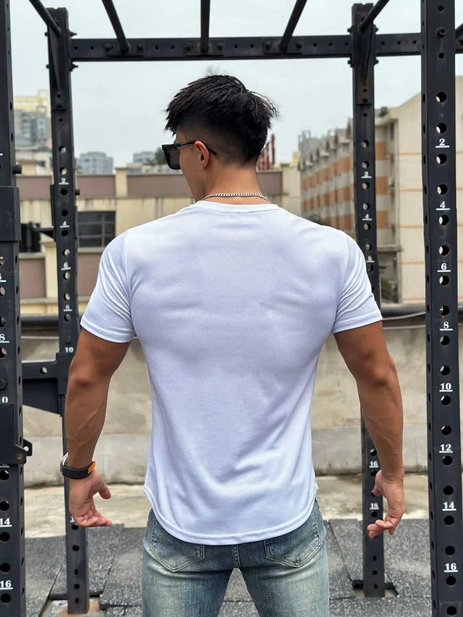 2024 new Men Summer Short Sleeve Fitness T Shirt Running Sport Gym Muscle T Shirt Workout Casual High Quality Tops Clothing Y250724