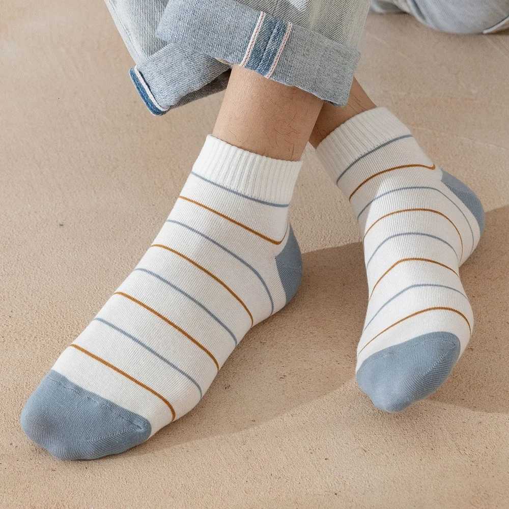 6 Pairs Striped Sports Socks Men Fashion Low Cut Ankle Socks Boys High Quality Short Socks X250725