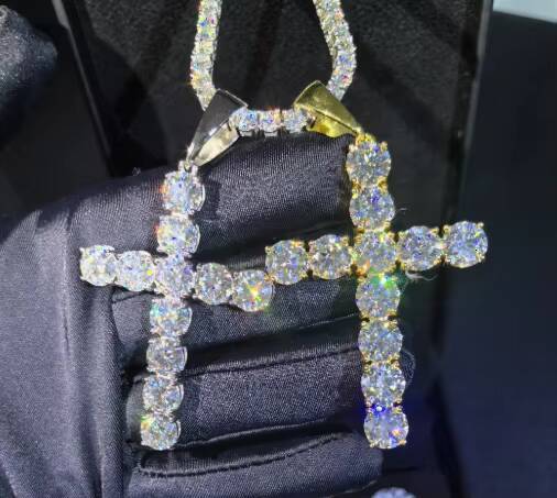 925 Silver Inlaid VVS Moissanite Pendant New Hip Hop Fashion Personality Necklace with Clavicle for Europe and United States