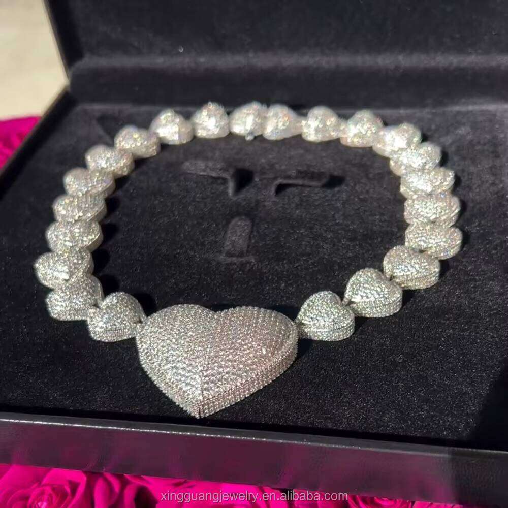 Customized Heart Whitegold Plated Cuban Link Sier Iced Out baguette Moissanite Charms Fashion Chain Necklace