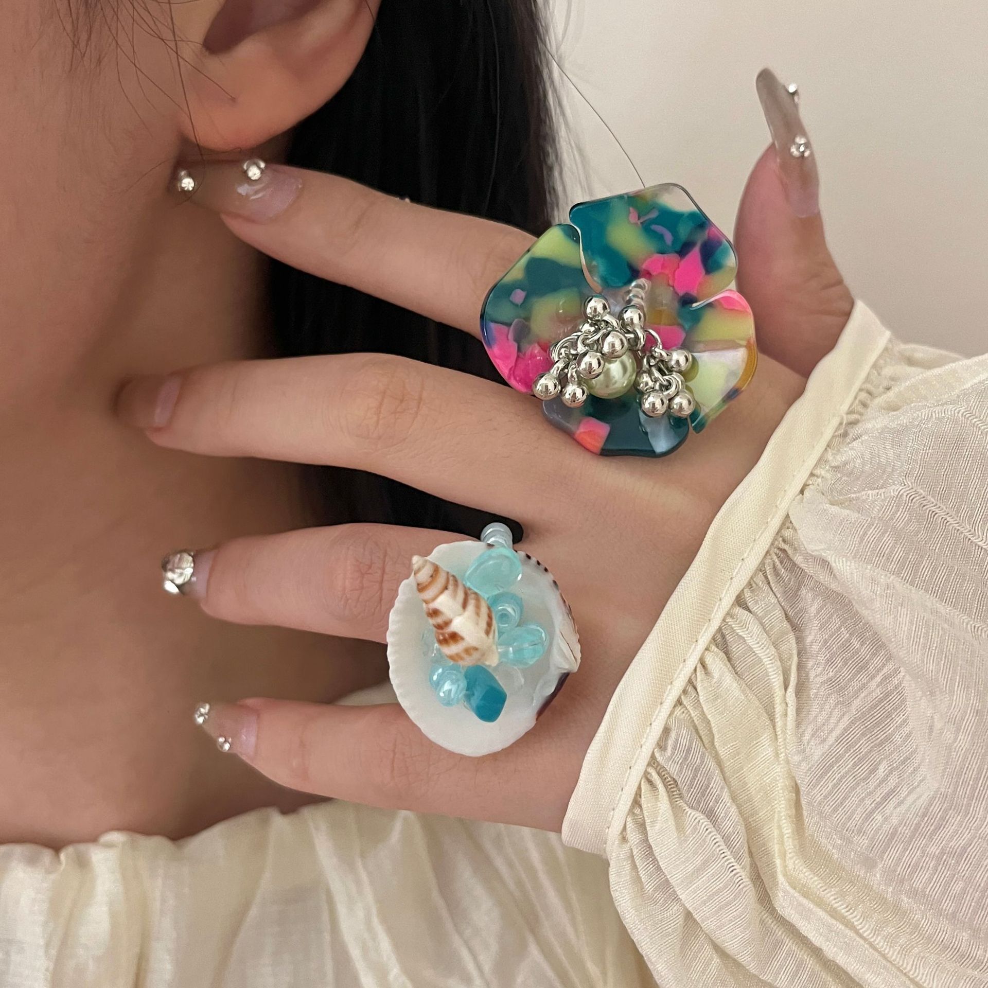 New Chinese Style Designer Jewelry Punk Spring Series Flower Cuban Chain Necklace Handmade Beaded Elastic Rope Shell Luxury Jewelry Sweet Cool Ring