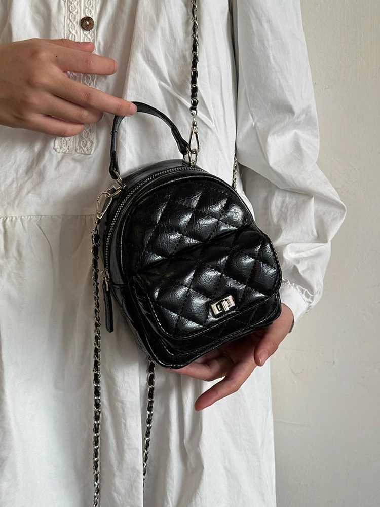 2025 new diamond grid chain mini backpack reliable and casual mens daily commuting versatile small backpack Y250724