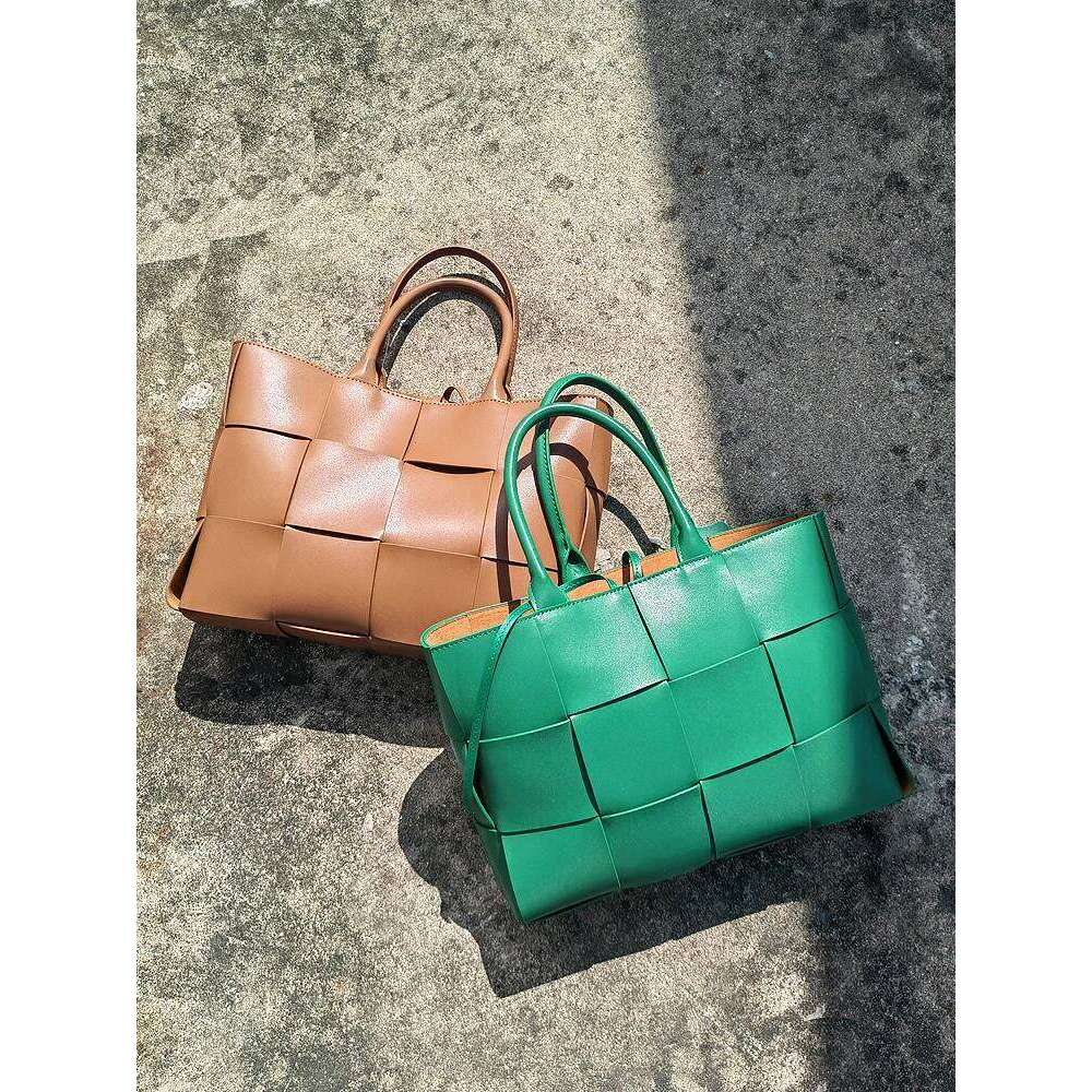High Quality Leather Business Women's Shoulder Large Square Handbag Designer Fashion and Elegant Ladies Tote Bag