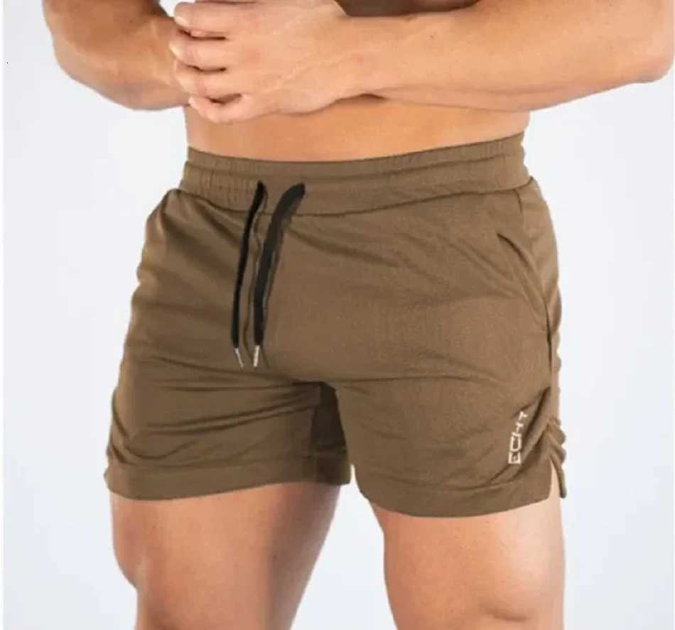Mens New Summer Fitness Sports Shorts Gym Fitness Mens Mesh Shorts Breathable Quick Drying Beach Shorts W250724