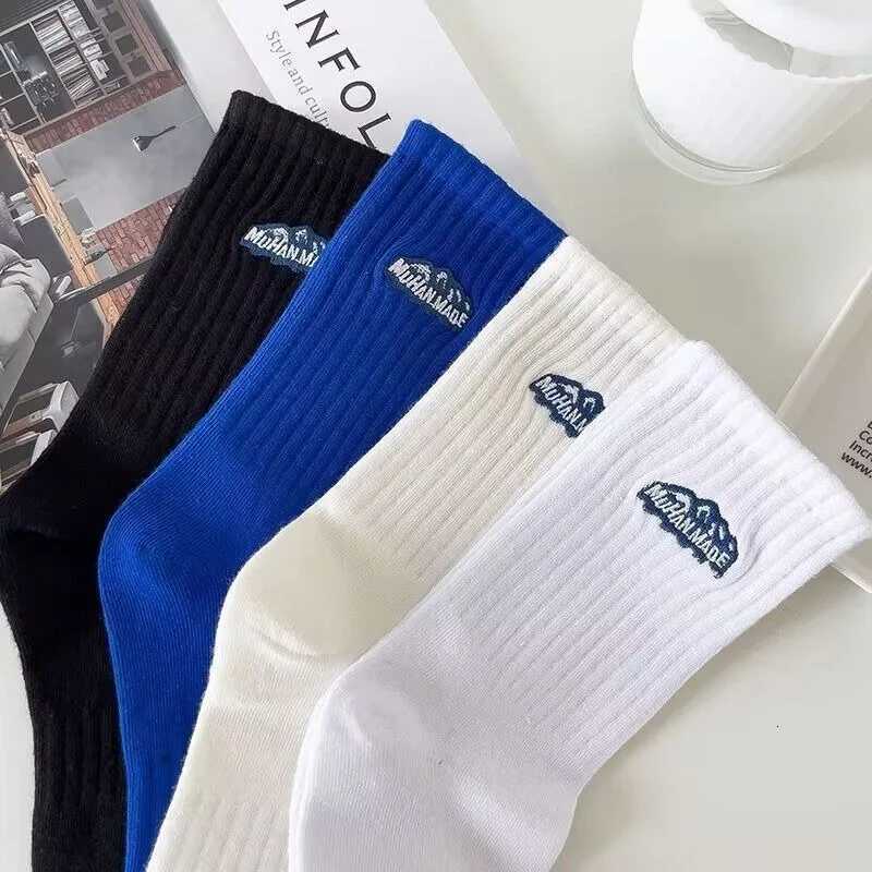 Mens Autumn and Winter Polyester Cotton Thick Style Mens Sports Couple Womens Mid Tube Socks Sports Snow Mountain Socks X250725