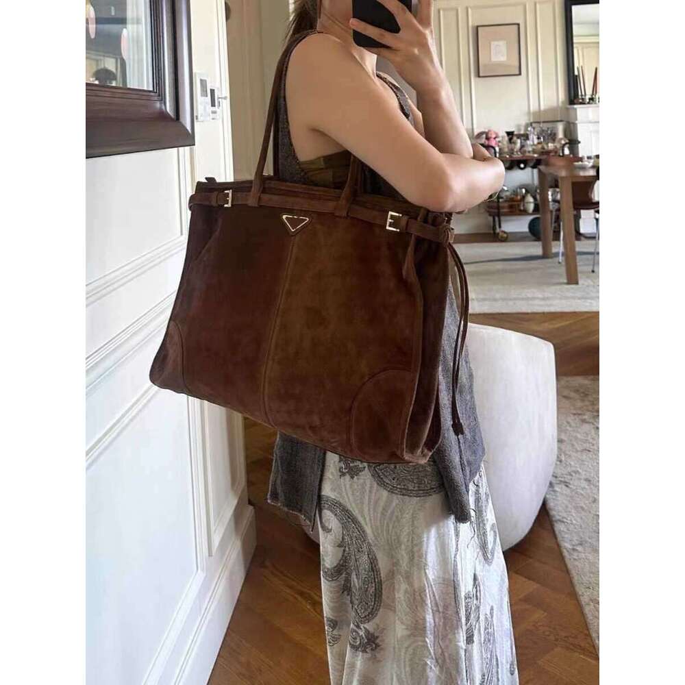Designer Bag Tote Bag Designer Shoulder 2024 New Fashion Versatile Suede Large And Small Tote Design Shoulder Underarm Handbag Trendy