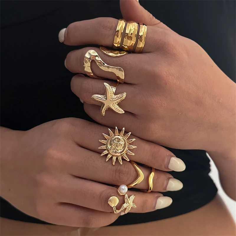 Vintage Bohemian Shell Pearl Starfish Open Ring Womens New Trend Gold Irregular Geometric Finger Ring Party Jewelry Gift W250417