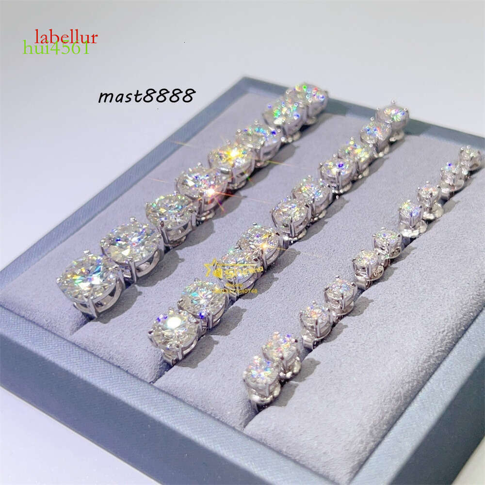 Hot Selling Wholesale Classic Design 4 Prongs Basket Screw Back 1 2 Carat Sterling Sier Moissanite Stud Earrings