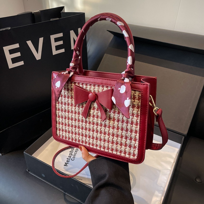 Luxury Brand Designer Bag Bridesmaid Wedding Bag Houndstooth Wedding Bag This Year's Trend High-End New Bride Red Large Capacity Handheld Crossbo