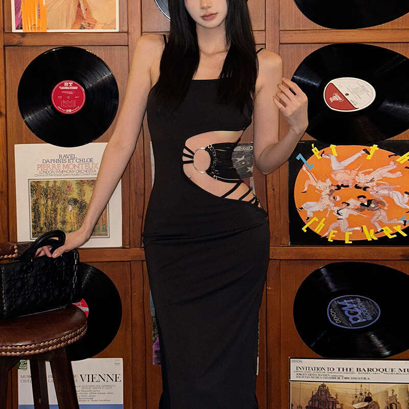 2024 Autumn New Women's Solid Color Slim Street Fashion Off-Shoulder Strap Dress 13a