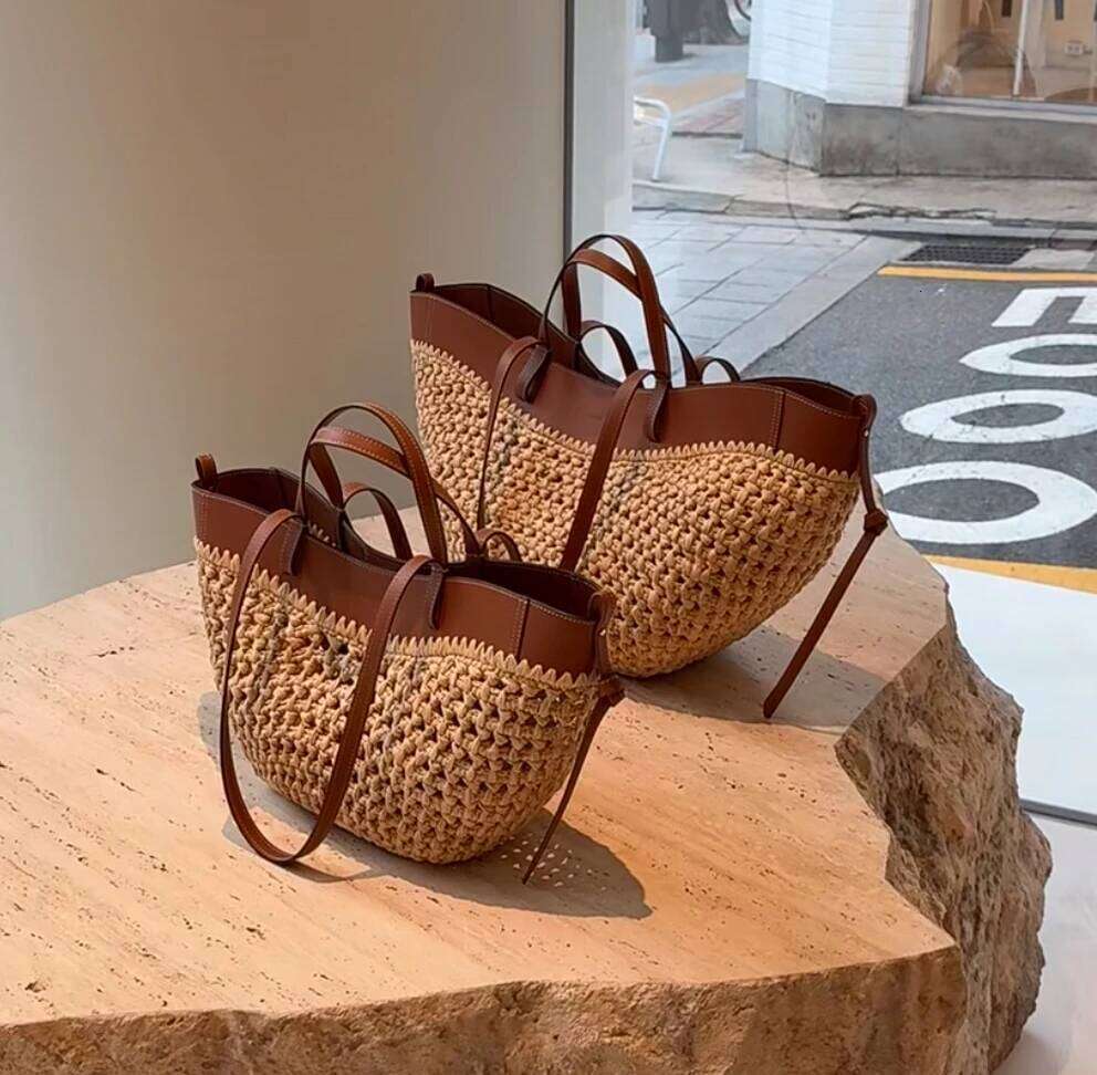 2025 Retro Artistic Casual Tote Single-Shoulder Handbag, Large-Capacity Straw-Woven Large Bag, Women's Bag