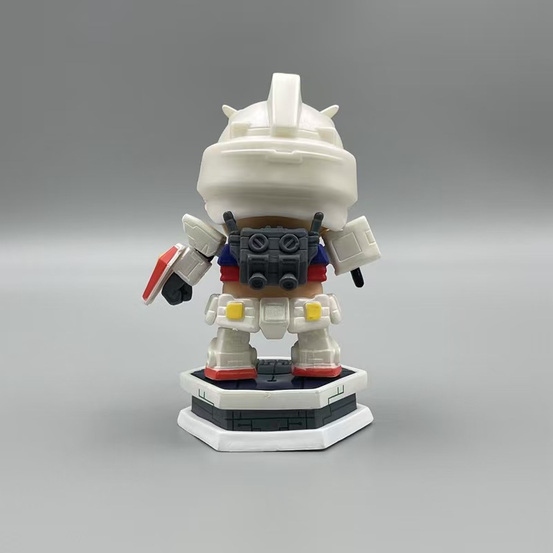 GK Crayon Shin-chan, base with light-up function, Gundam Shin-chan GD figure, car ornament, chassis doll model