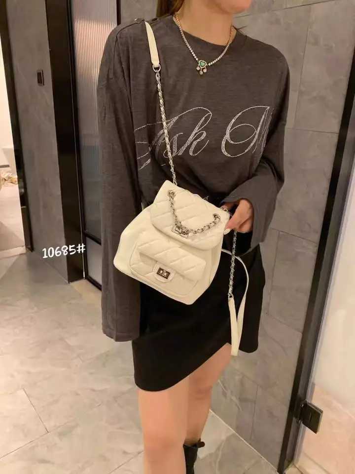 2025 New Korean Version Small Fragrant Wind Diamond Grid Chain Backpack Retro Casual Versatile Mini Backpack Womens Bag Y250725