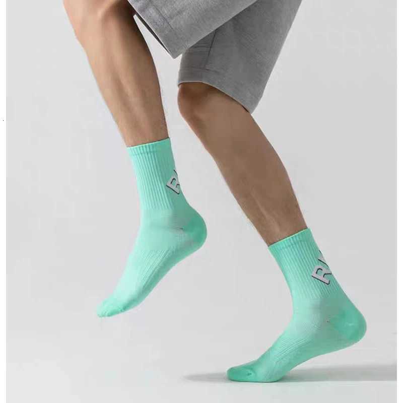 1 Pair of Running Socks for Men and Women Crew Fitness Pressure Socks Sports Bright Color Breathable Marathon Basketball Socks X250725