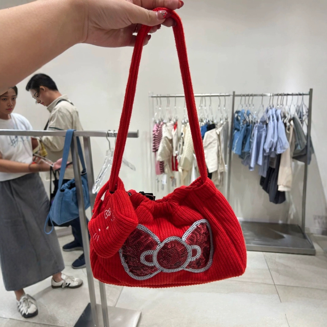 Free Shipping Luxury Women's Woven Bag Handbag Fee Designer New Year's Gift Kitty Cat Shoulder Bag Fashion Dumpling Bag Red And White Casual