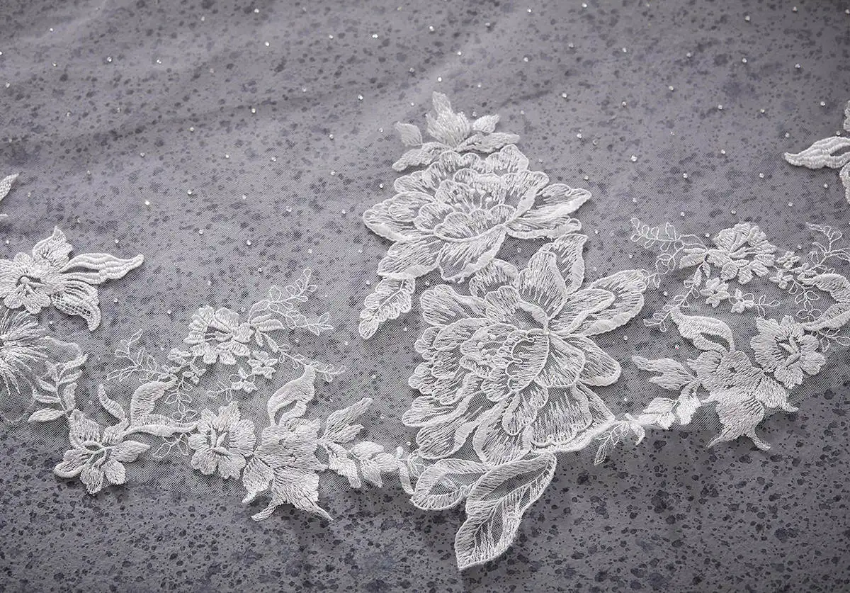 Princess Wedding Veil Beaded One Layer Long Cathedral Length Veils Lace Edge Velo De Cabeza For Bride Voile Customized