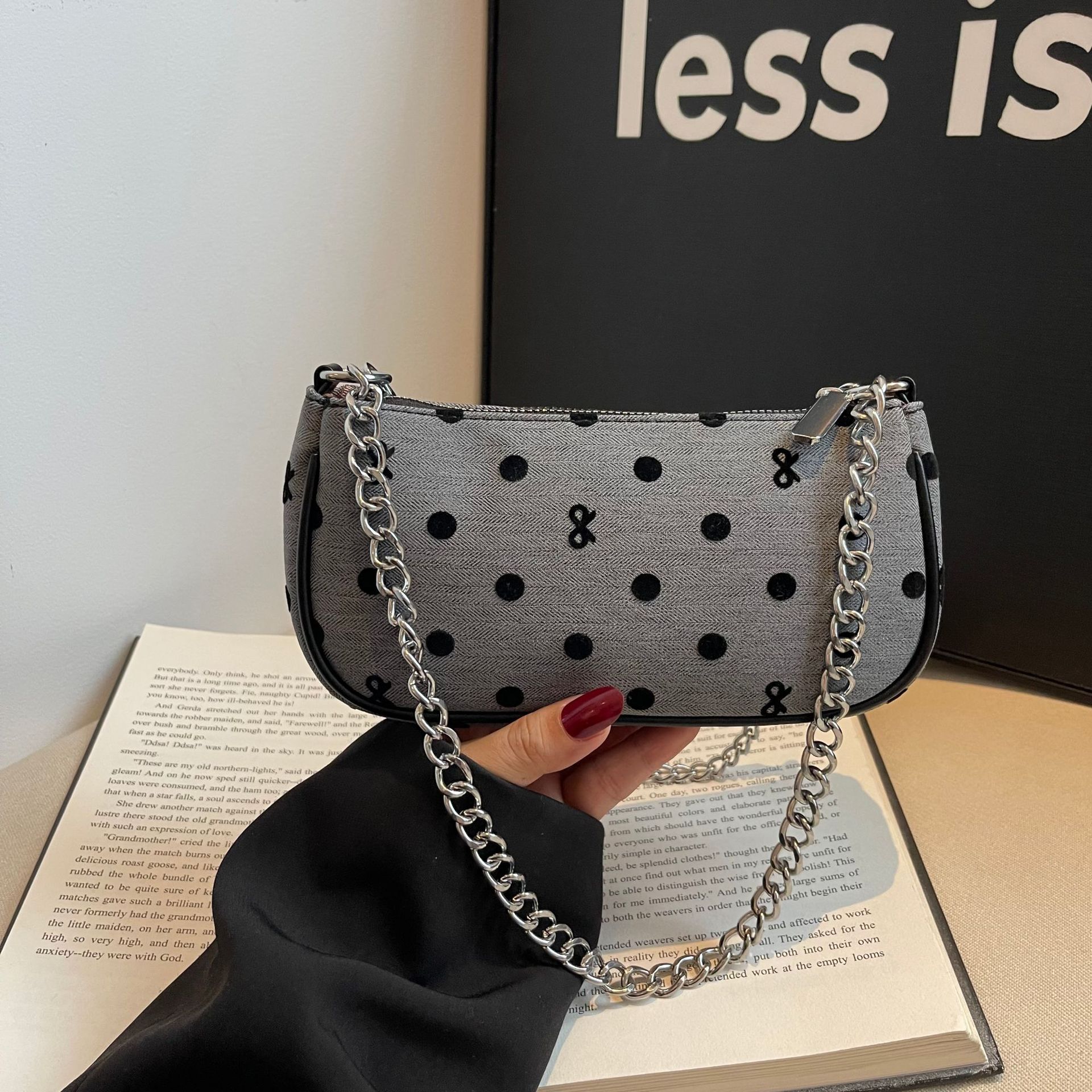 Luxury Brand Designer Bag Korean Style Trendy Polka Dot Bow Pillow Bag Fashionable Women's Bag Chain Embroidery Niche Single Shoulder Crossbody B